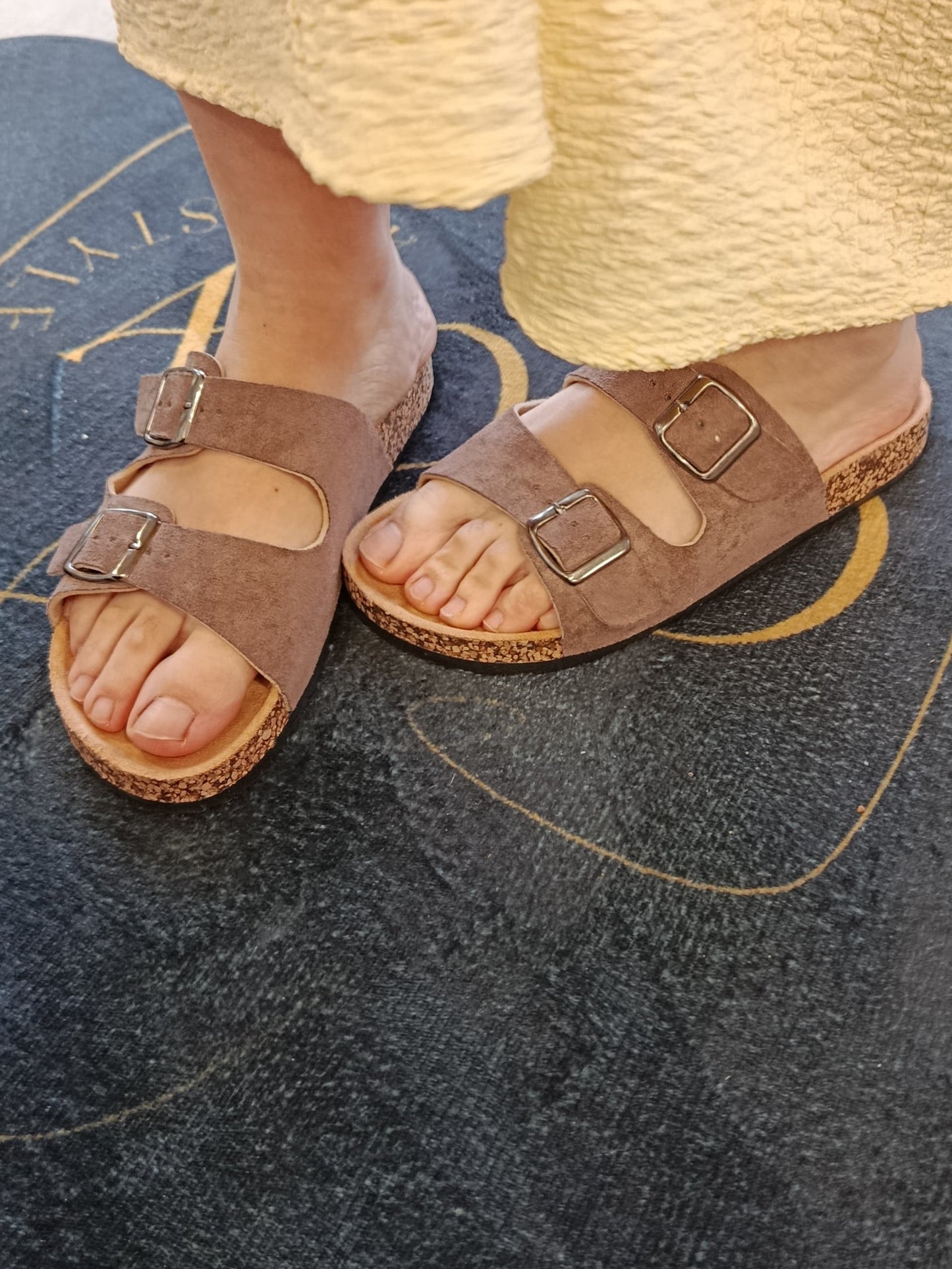 CHINELO DUPE BIRKENSTOCK